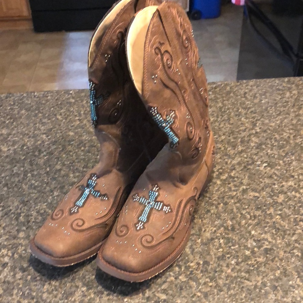 Women’s Roper cowboy boots size 11